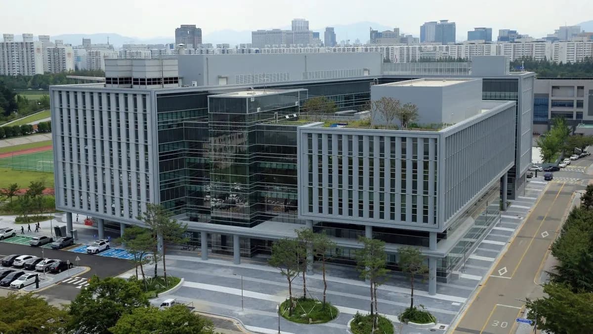 Daejeon’da bir araştırma kampüsünün modern binası
